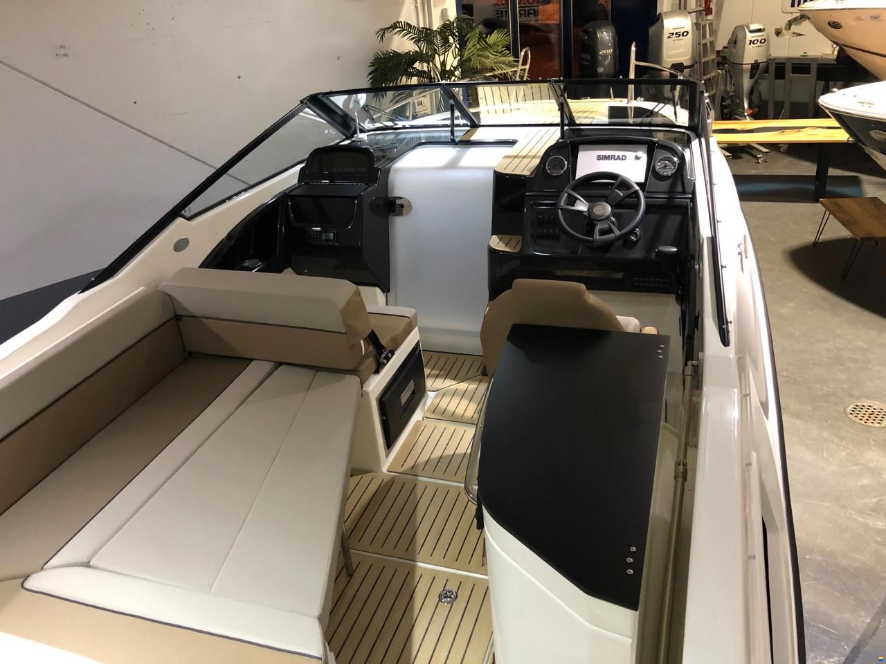 Quicksilver Activ 755 Cruiser