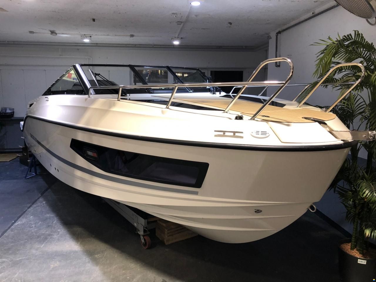 Quicksilver Activ 755 Cruiser