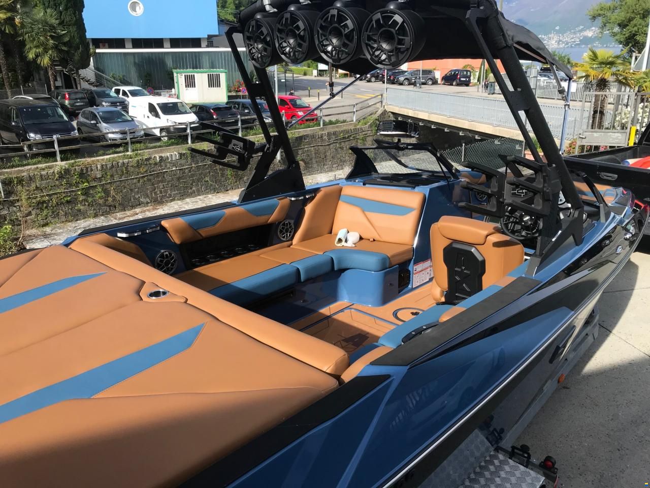 Axis A22