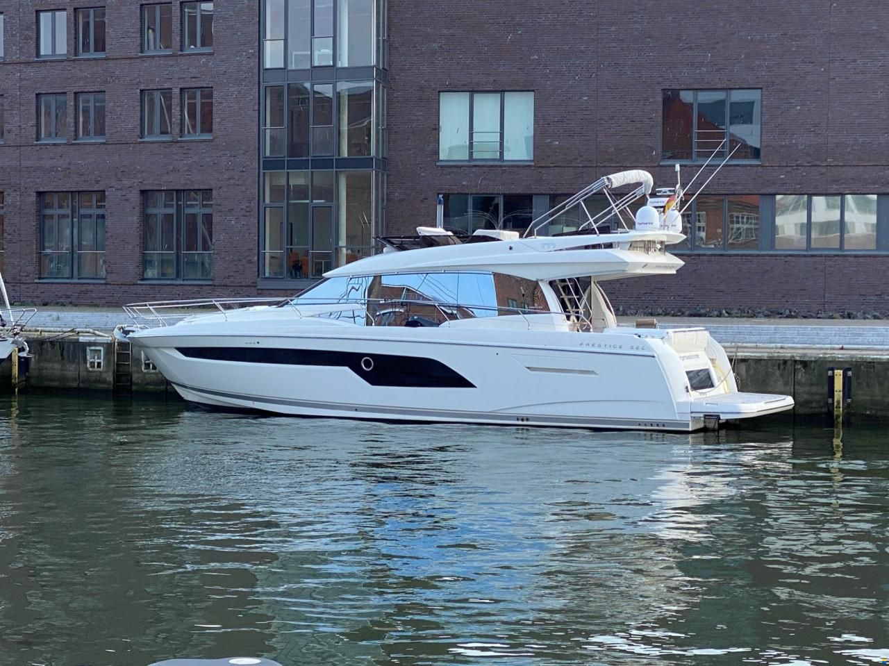 Prestige 520 Fly