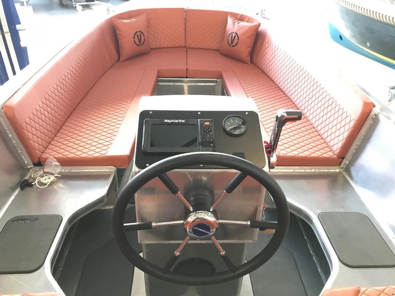 VanVossen Sloep 650