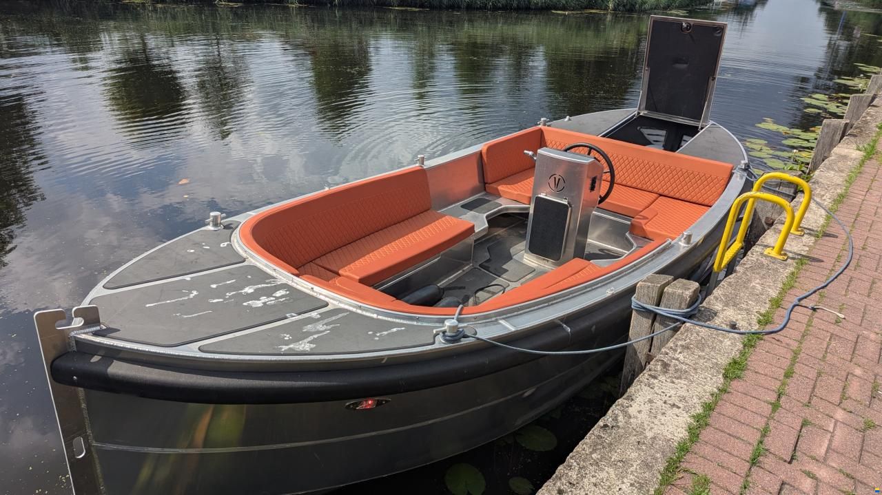 VanVossen Sloep 650