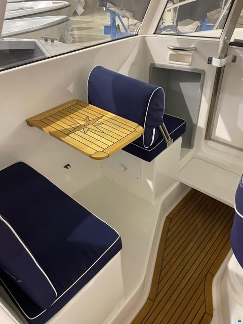 Bella 625 Cabin