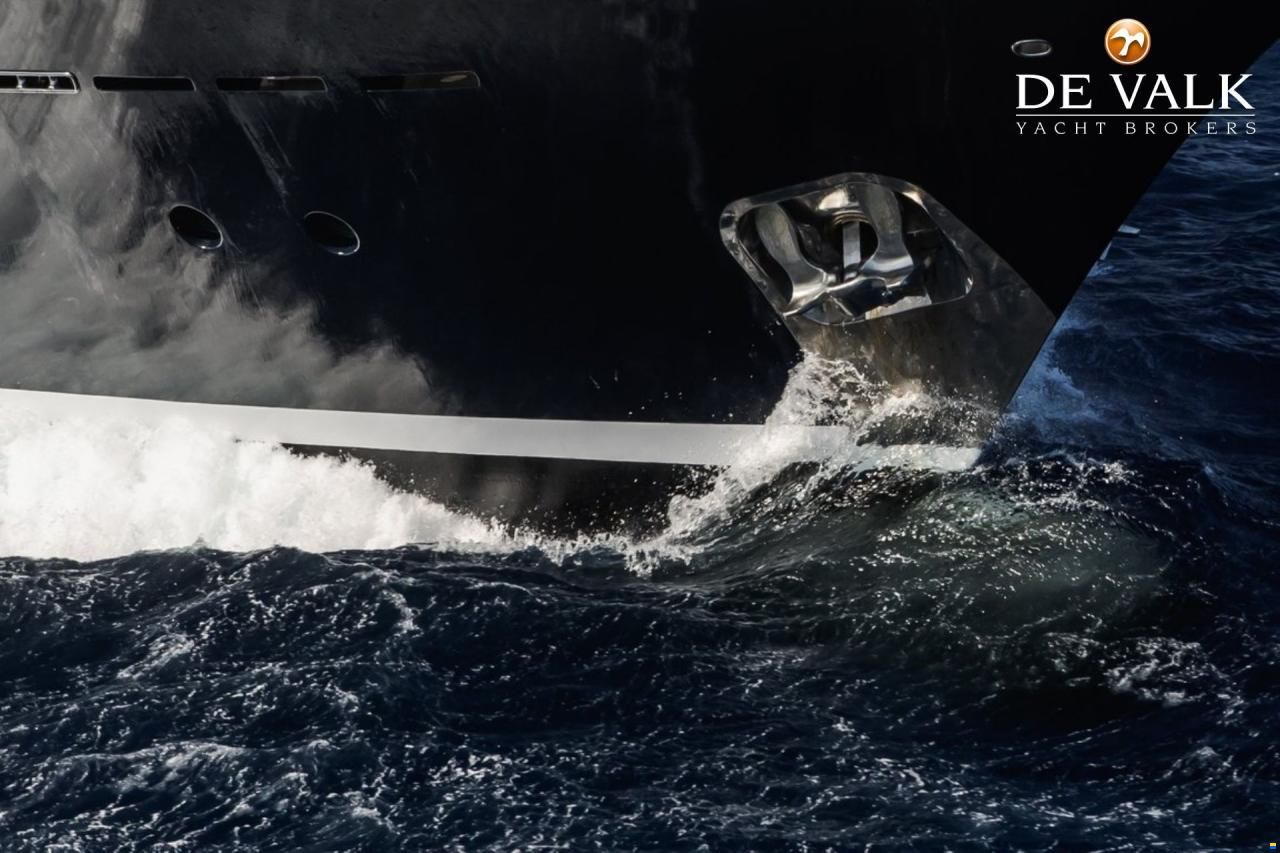 Sterling 44