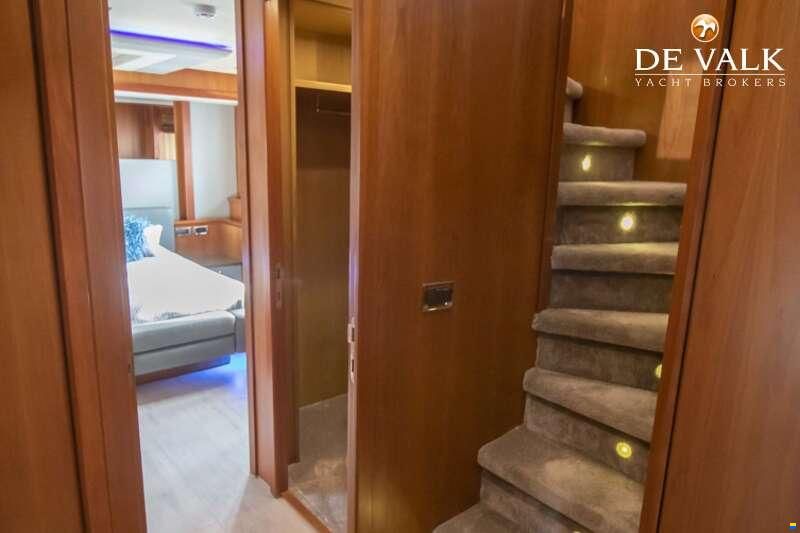 Sunseeker 86 Yacht