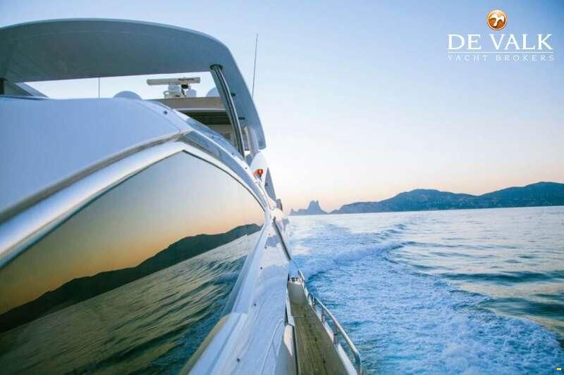 Sunseeker 86 Yacht