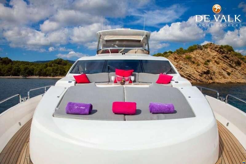 Sunseeker 86 Yacht