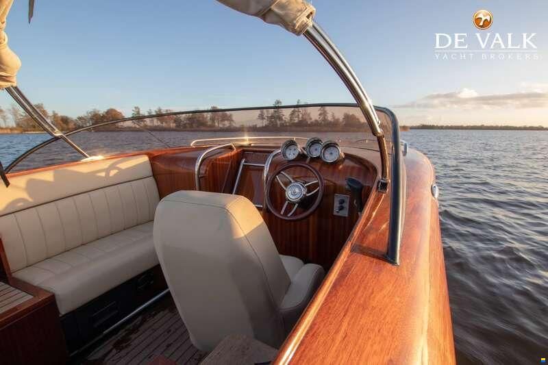 Ventura 28