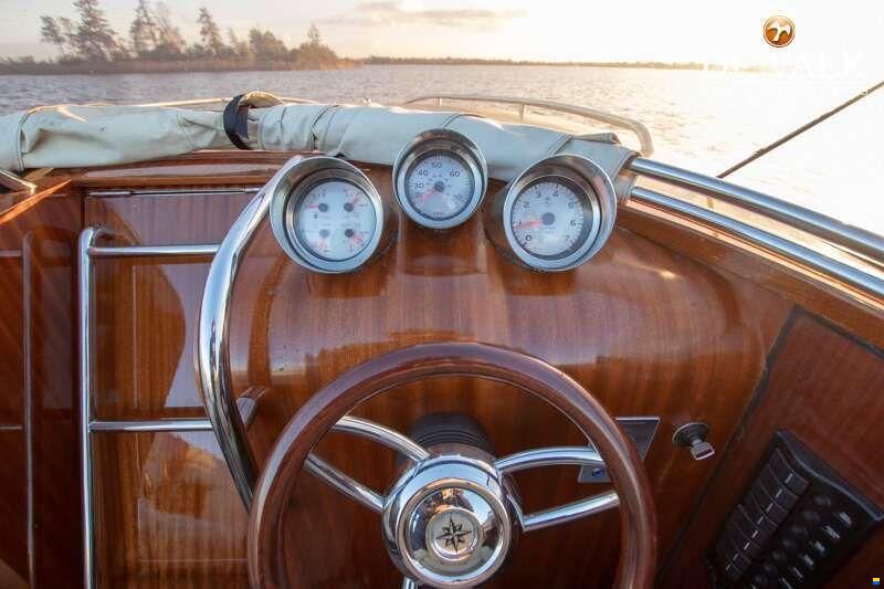 Ventura 28