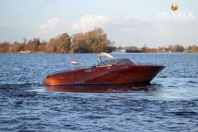 Ventura 28