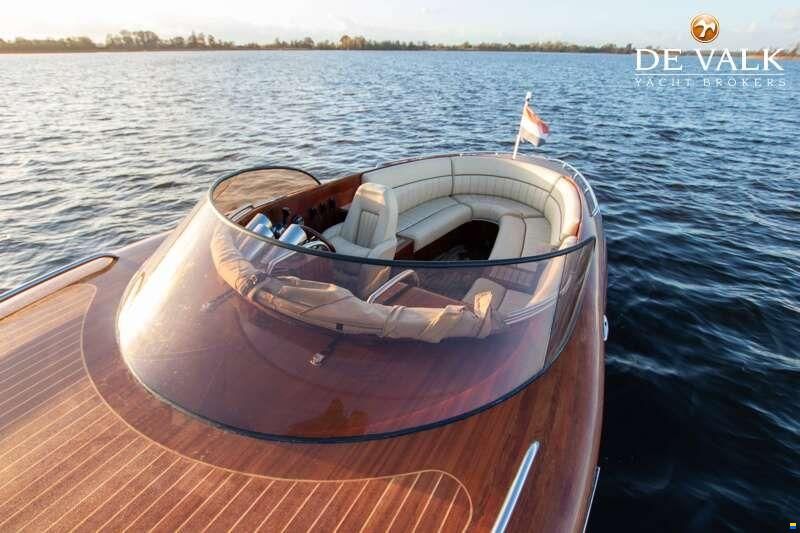 Ventura 28