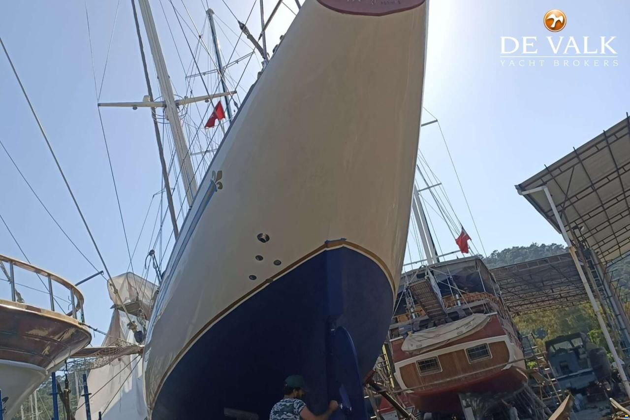 Classic Sailing Yacht