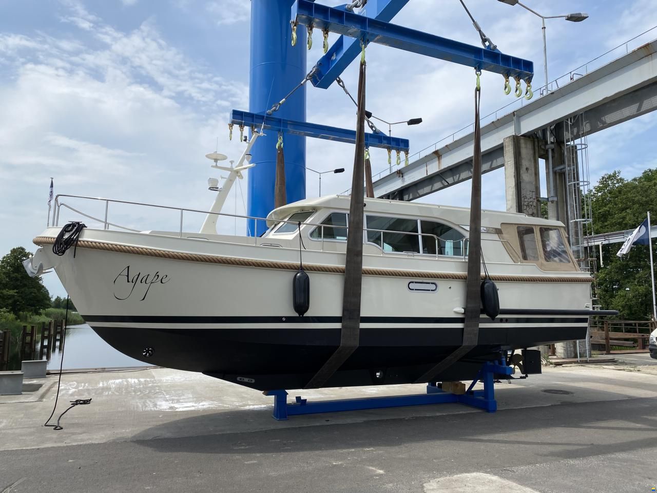 Linssen Grand Sturdy 35.0 Sedan