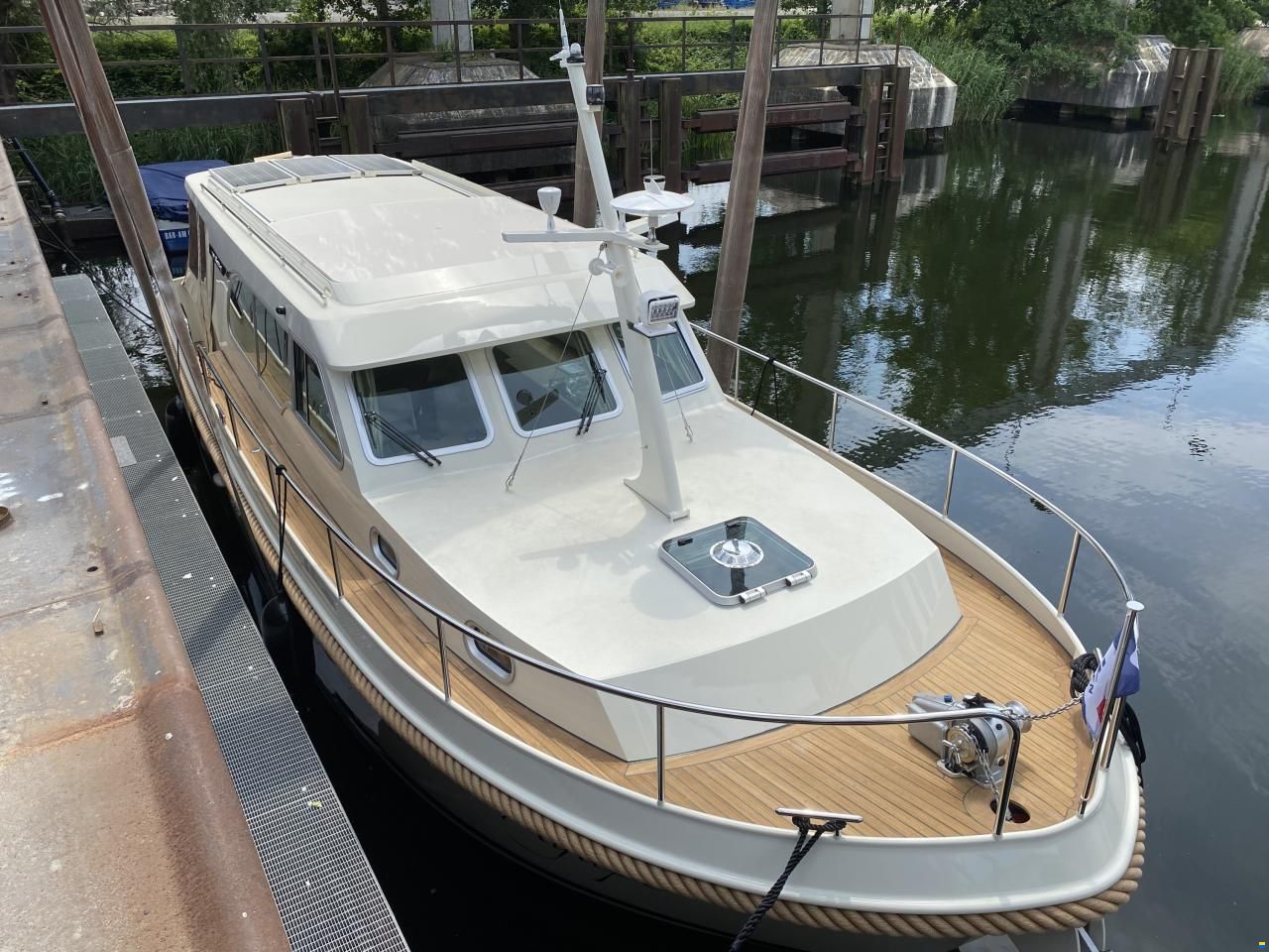 Linssen Grand Sturdy 35.0 Sedan