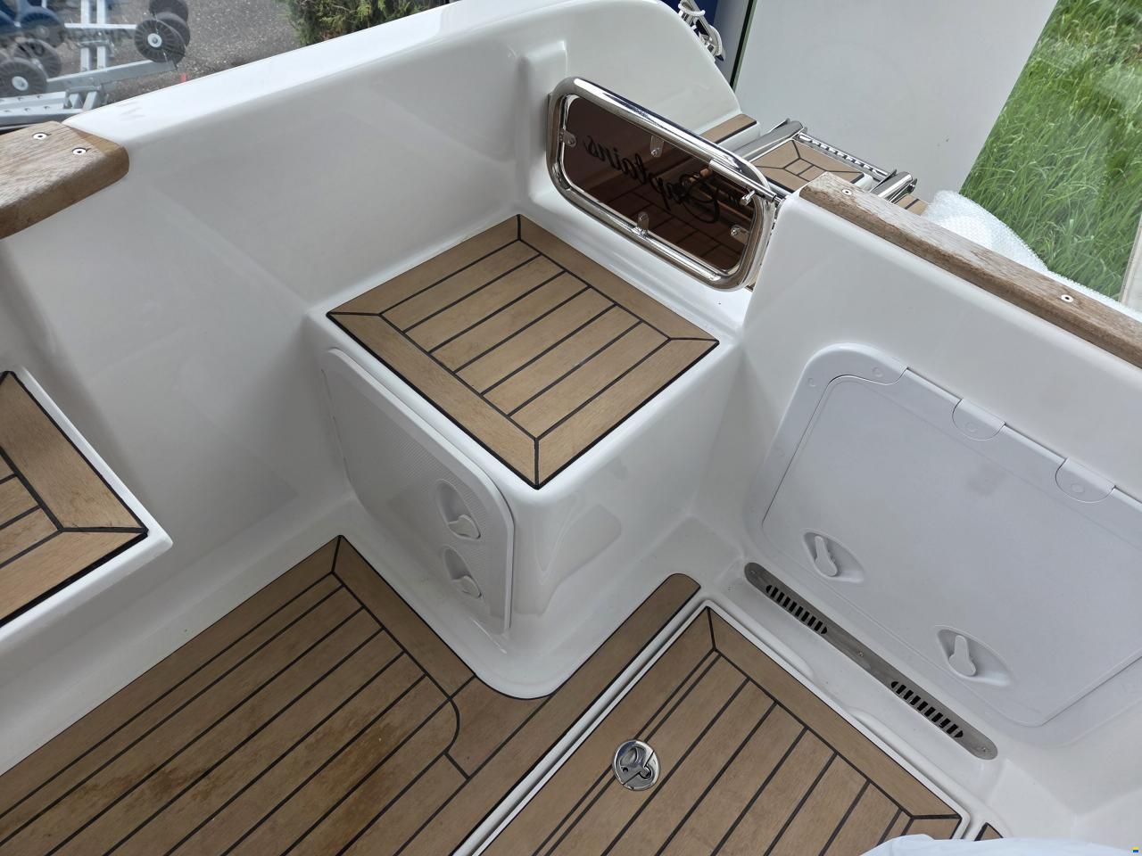 The Captains Fisher 660