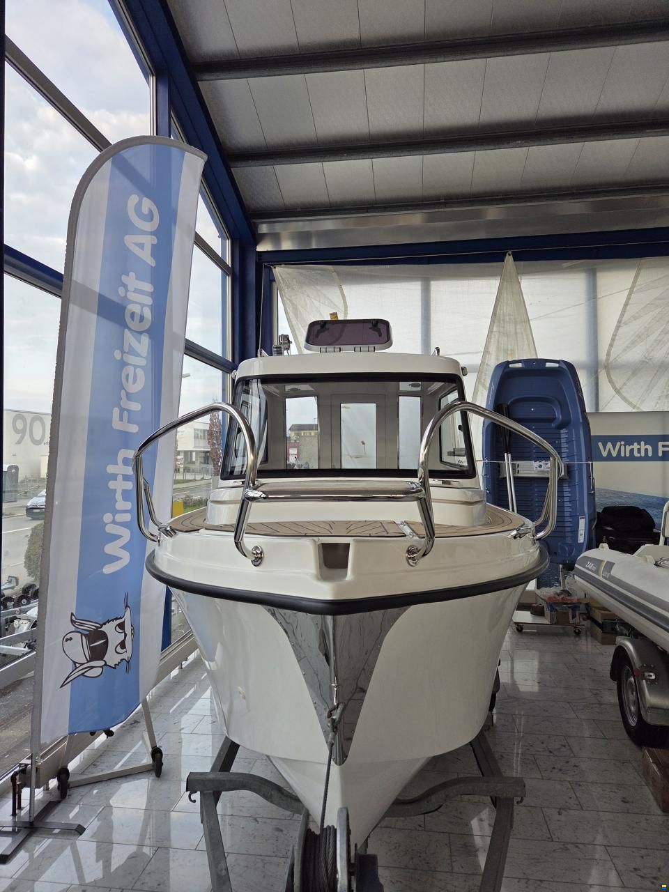 The Captains Fisher 660