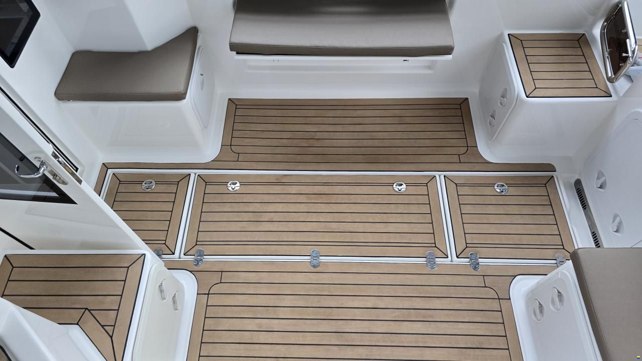 The Captains Fisher 660