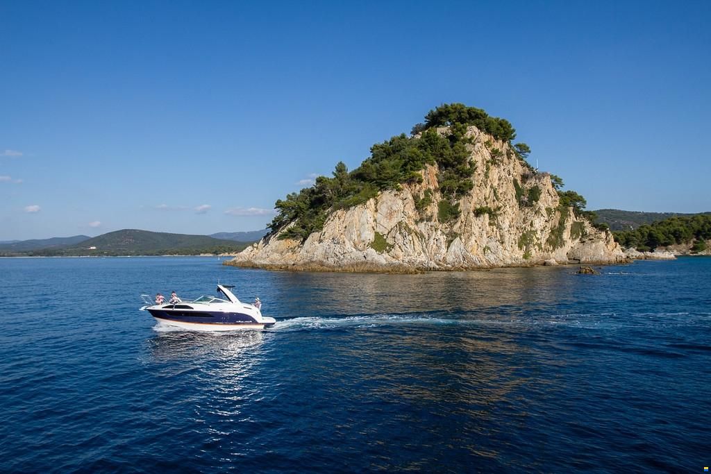 Bayliner Ciera 8