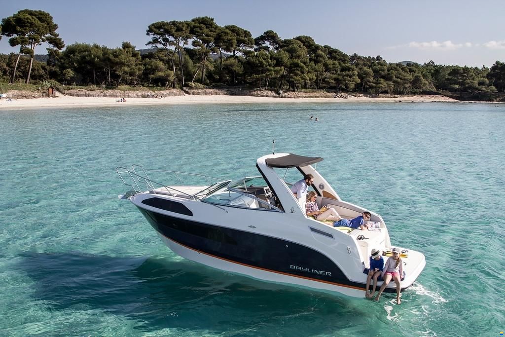 Bayliner Ciera 8