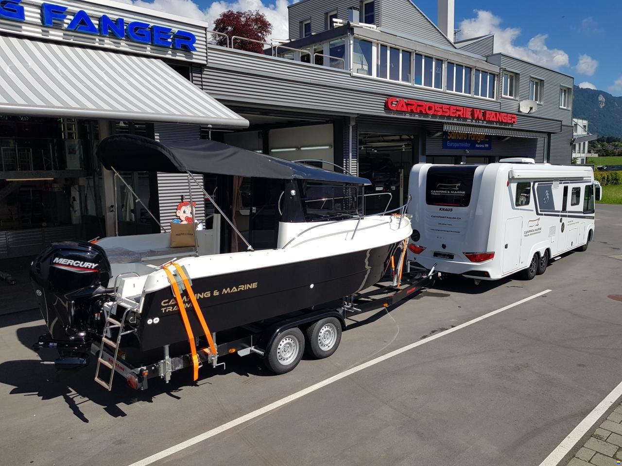 DarekCo Texas Pilothouse 610 Black Edition