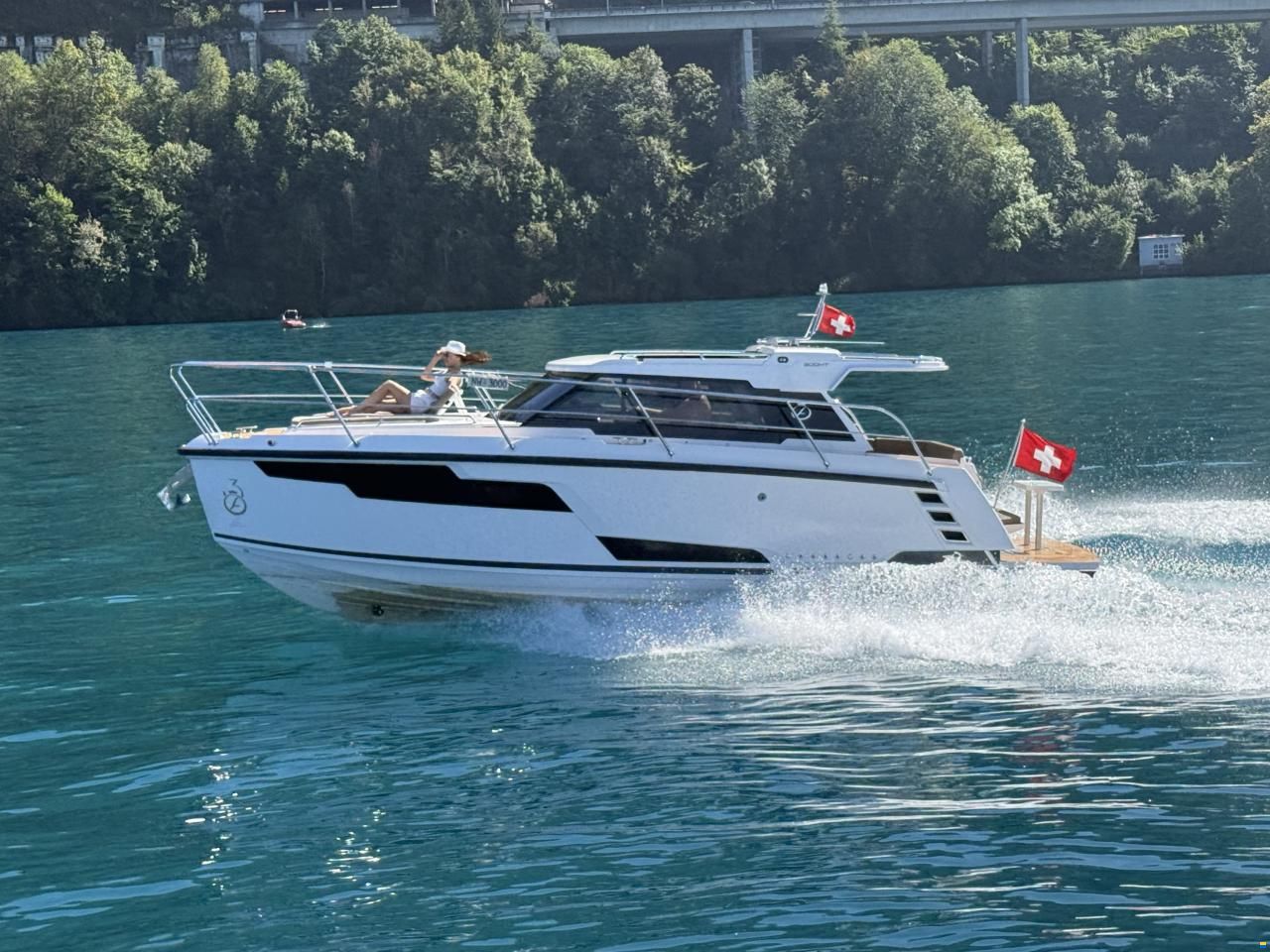 Aquador 300HT, Swiss Edition, De Luxe
