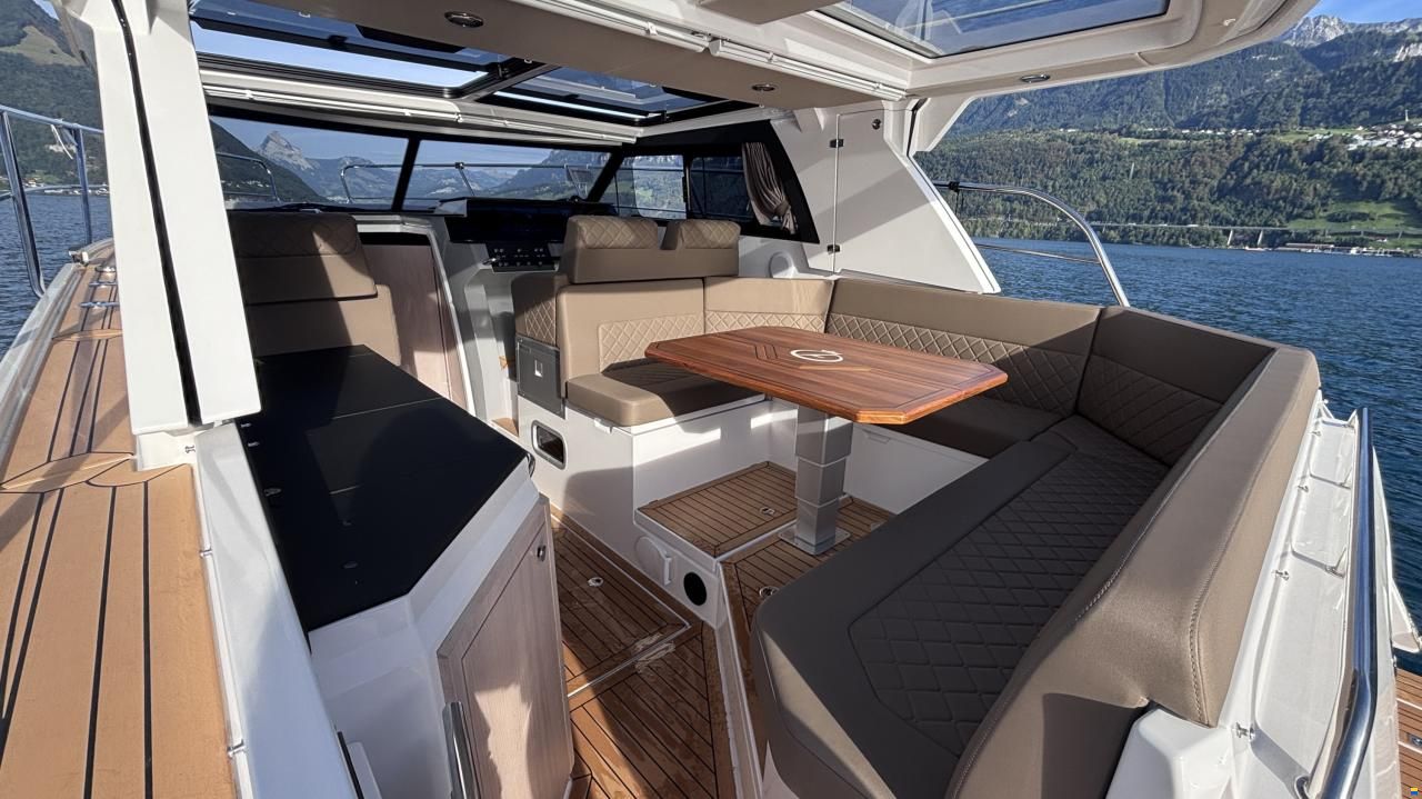 Aquador 300HT, Swiss Edition, De Luxe