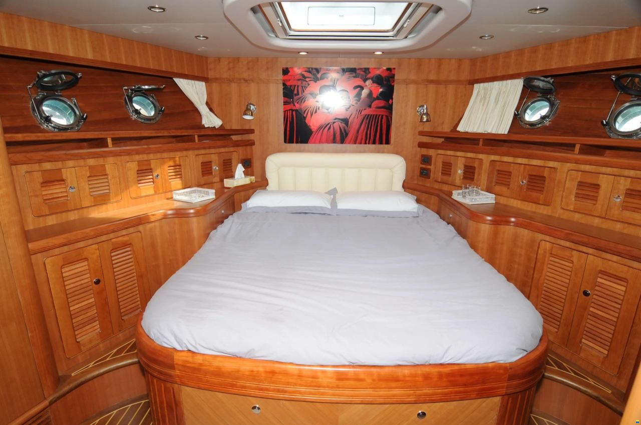 Selene 62