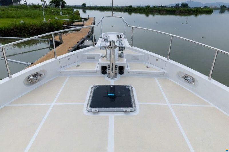 Selene 46'