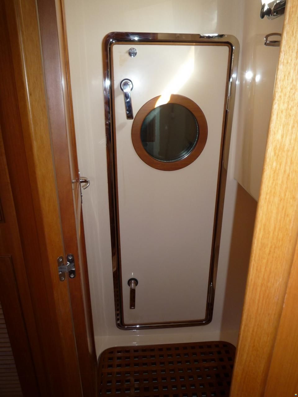 Selene 38