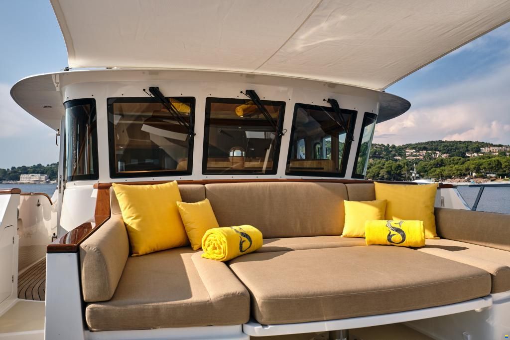 Selene 72 explorer