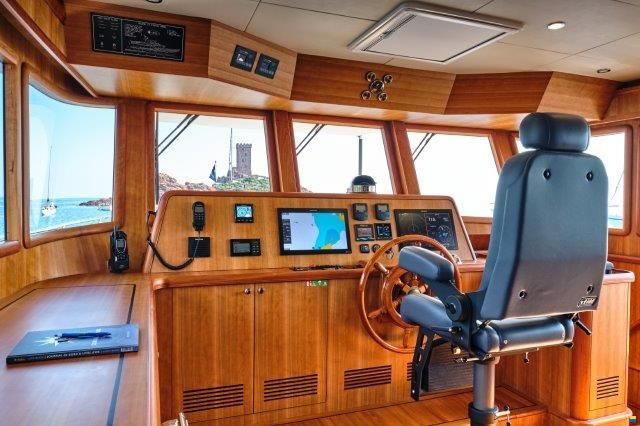 Selene 72 explorer