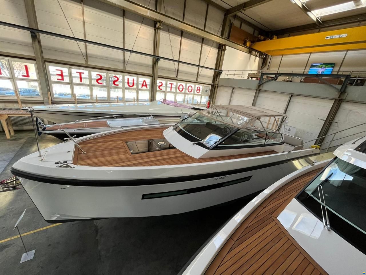 Delta Powerboats 33 Open