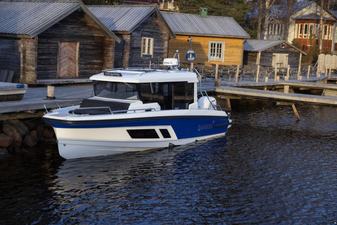 Quarken 27 Cabin