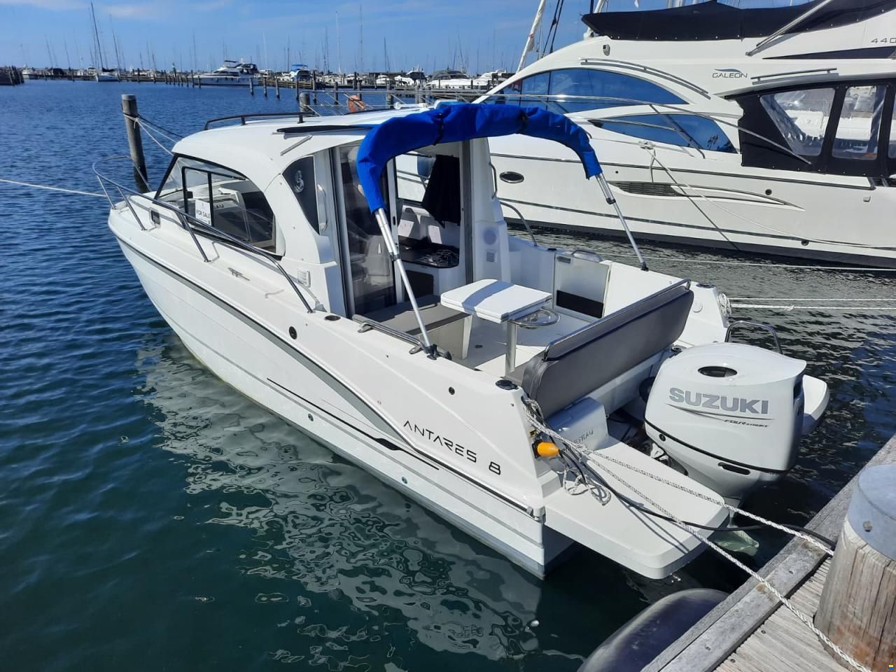 Beneteau Antares 8