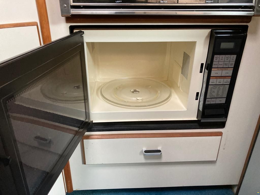 Sea Ray 340 Sundance