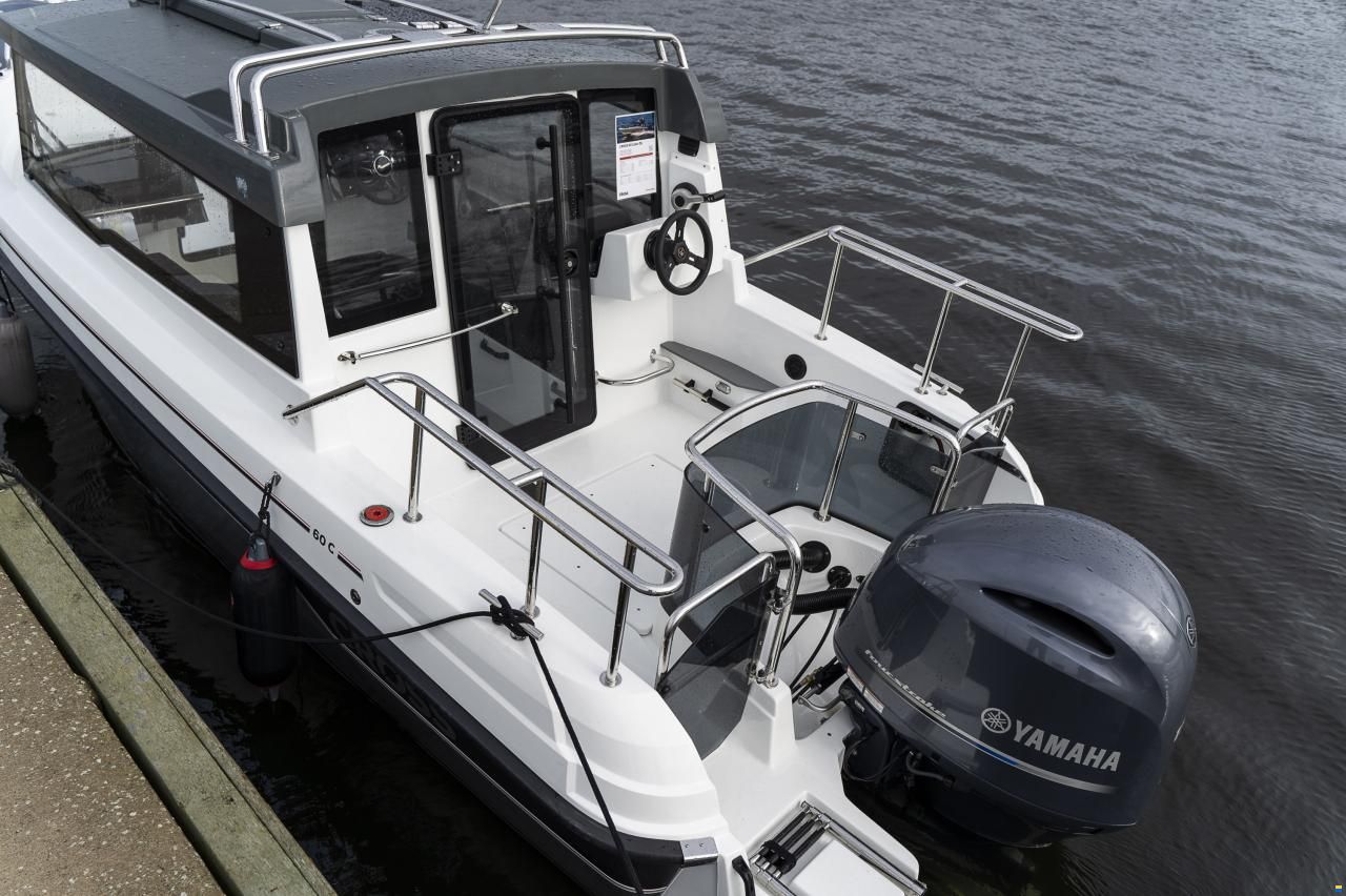 Yamarin Cross 60 Cabin