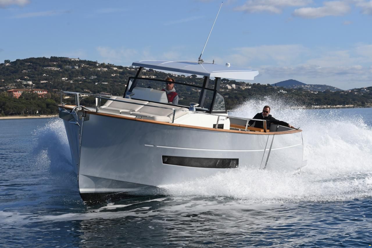 Rh&eacute;a 32 Open