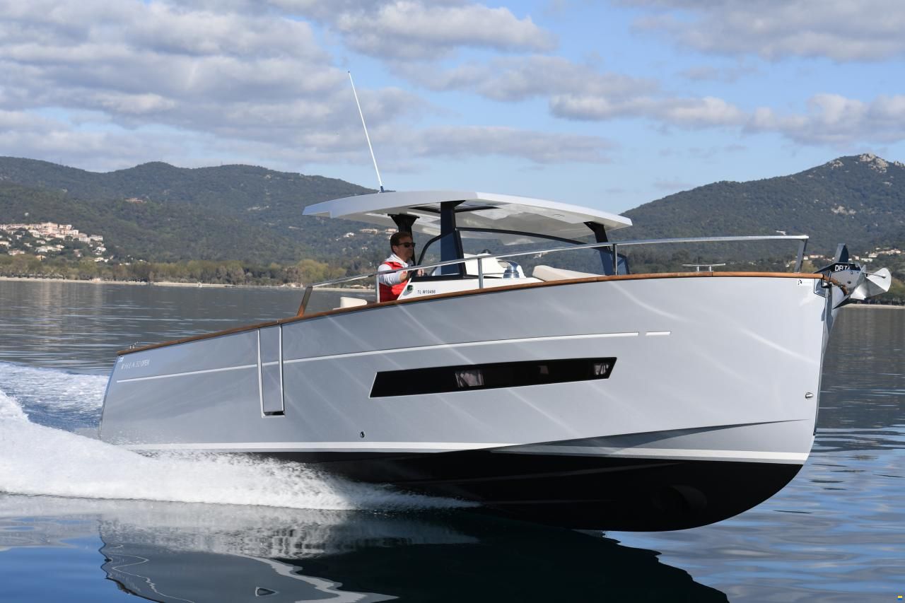 Rh&eacute;a 32 Open