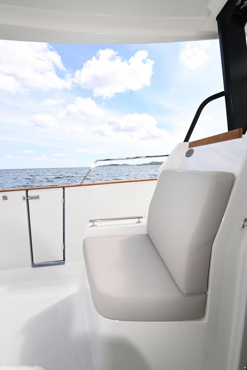 Rh&eacute;a 32 Open