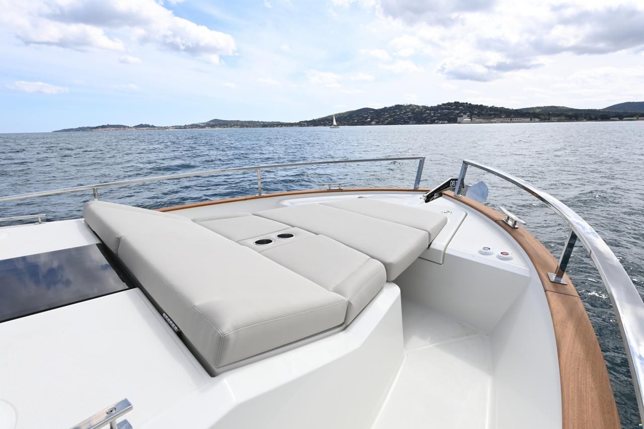 Rh&eacute;a 32 Open