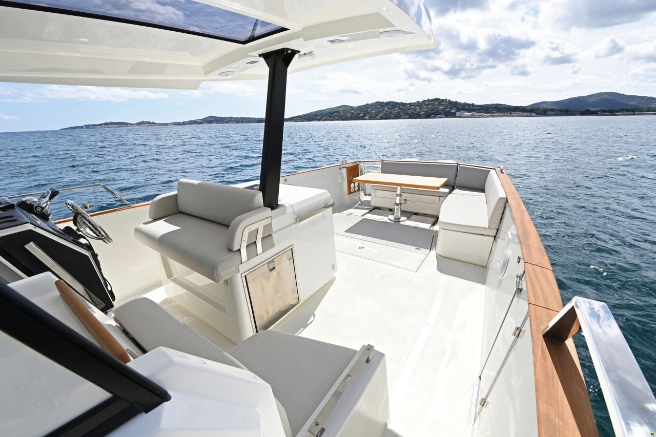 Rh&eacute;a 32 Open