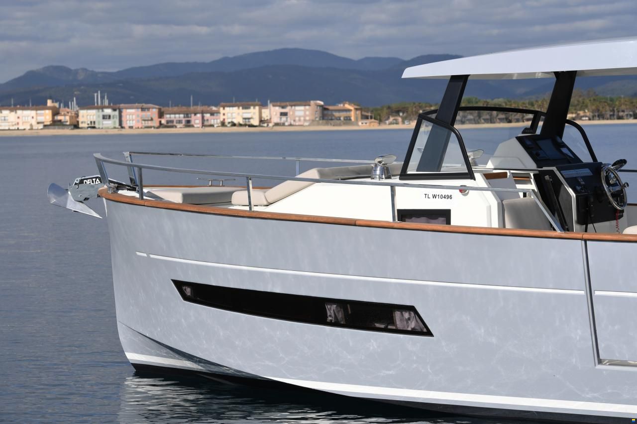 Rh&eacute;a 32 Open