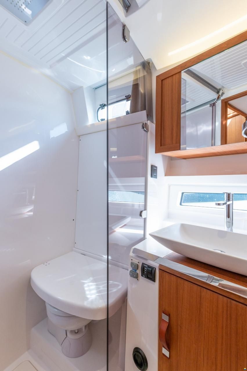 Rh&eacute;a 34 Trawler