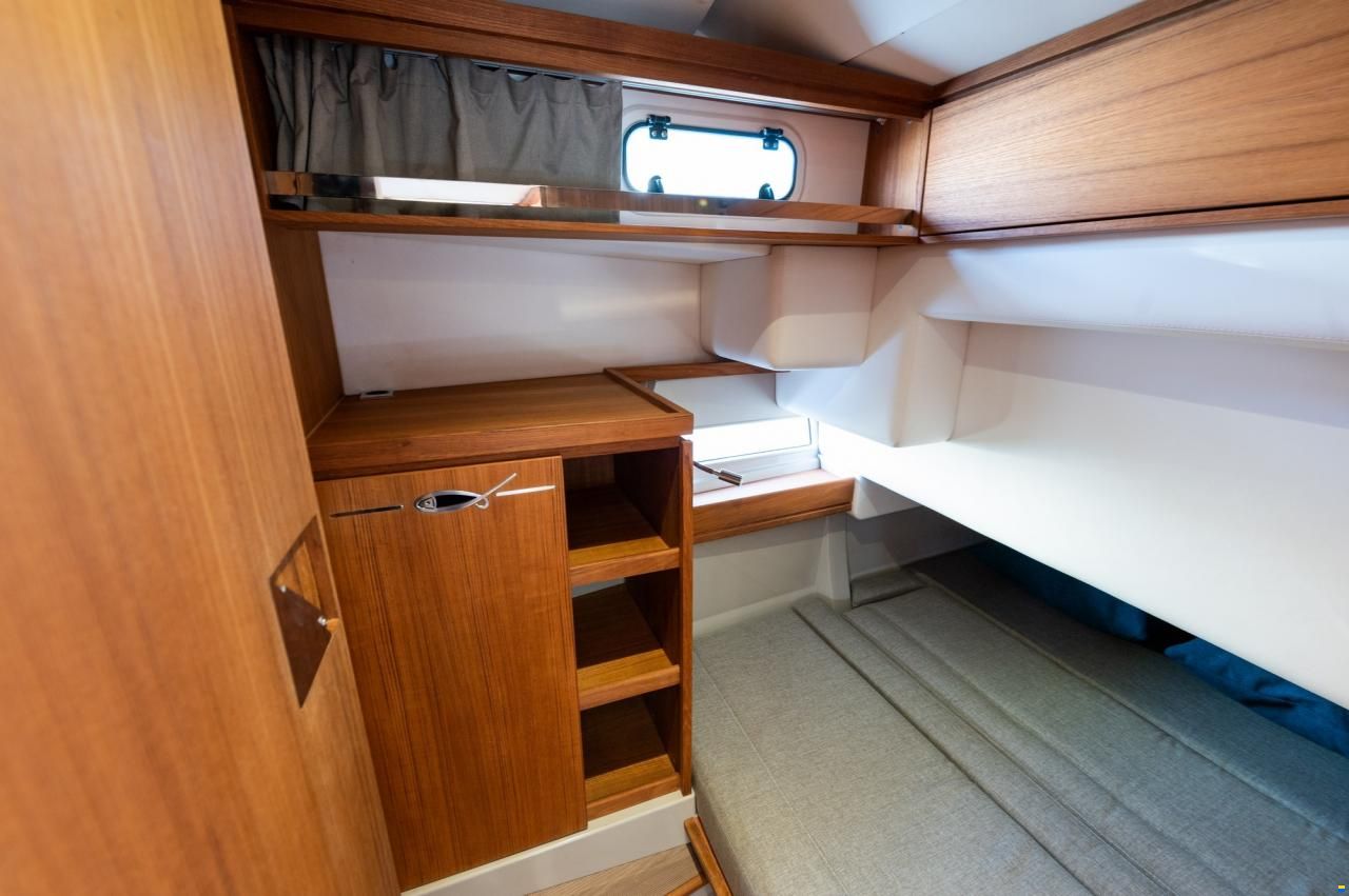 Rh&eacute;a 34 Trawler