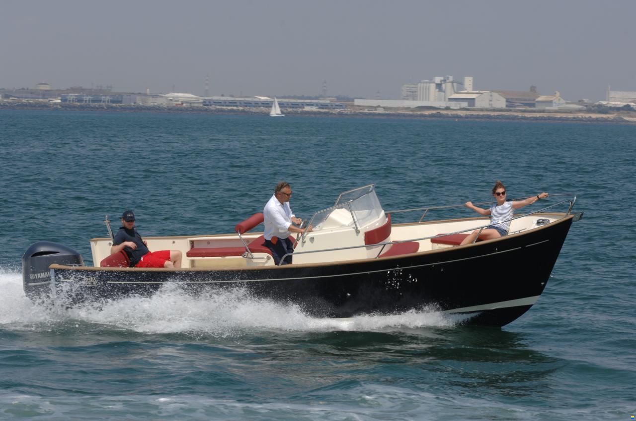 Rh&eacute;a 27 Open