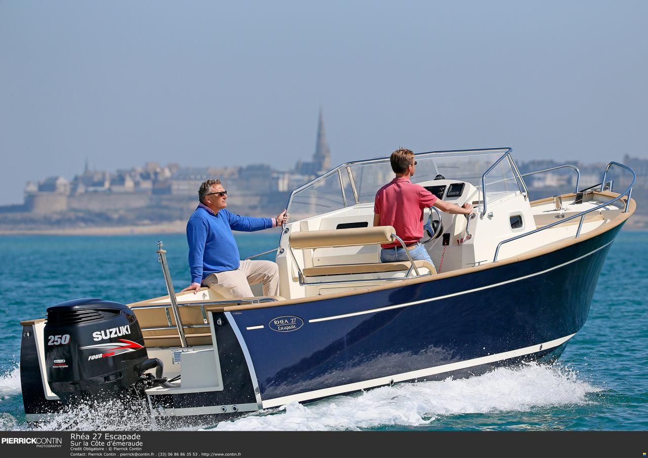 Rh&eacute;a 27 Escapade