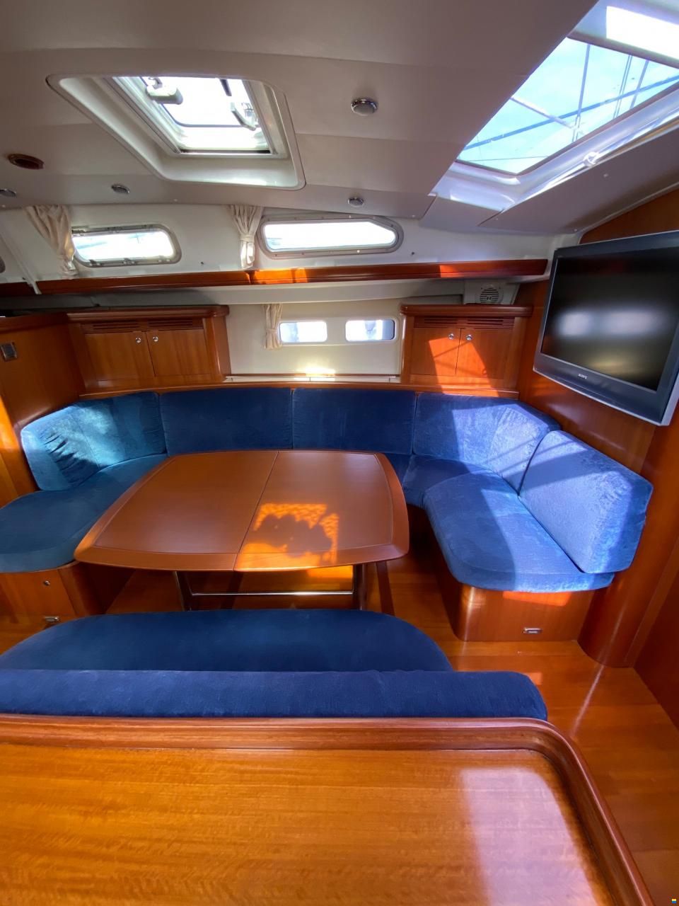 Beneteau Oceanis Clipper 523