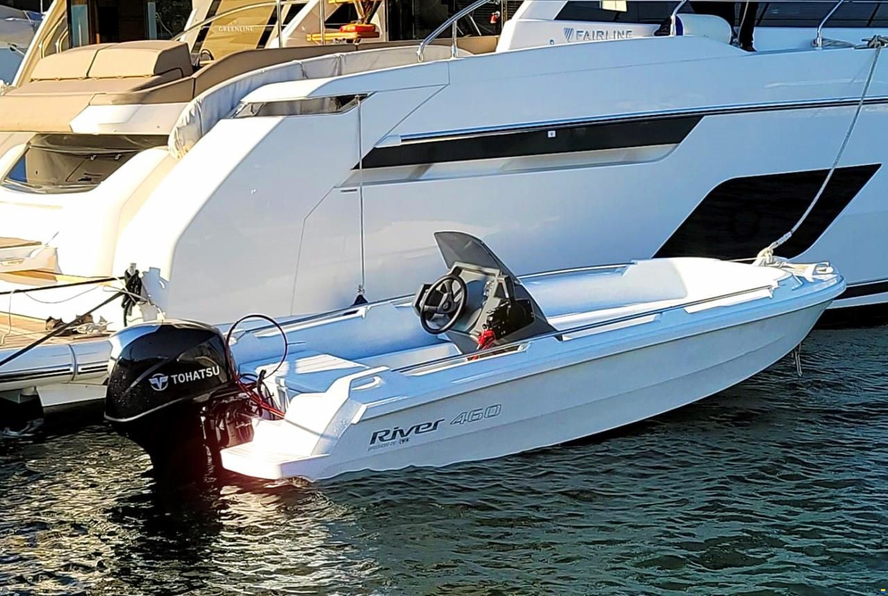 River 460