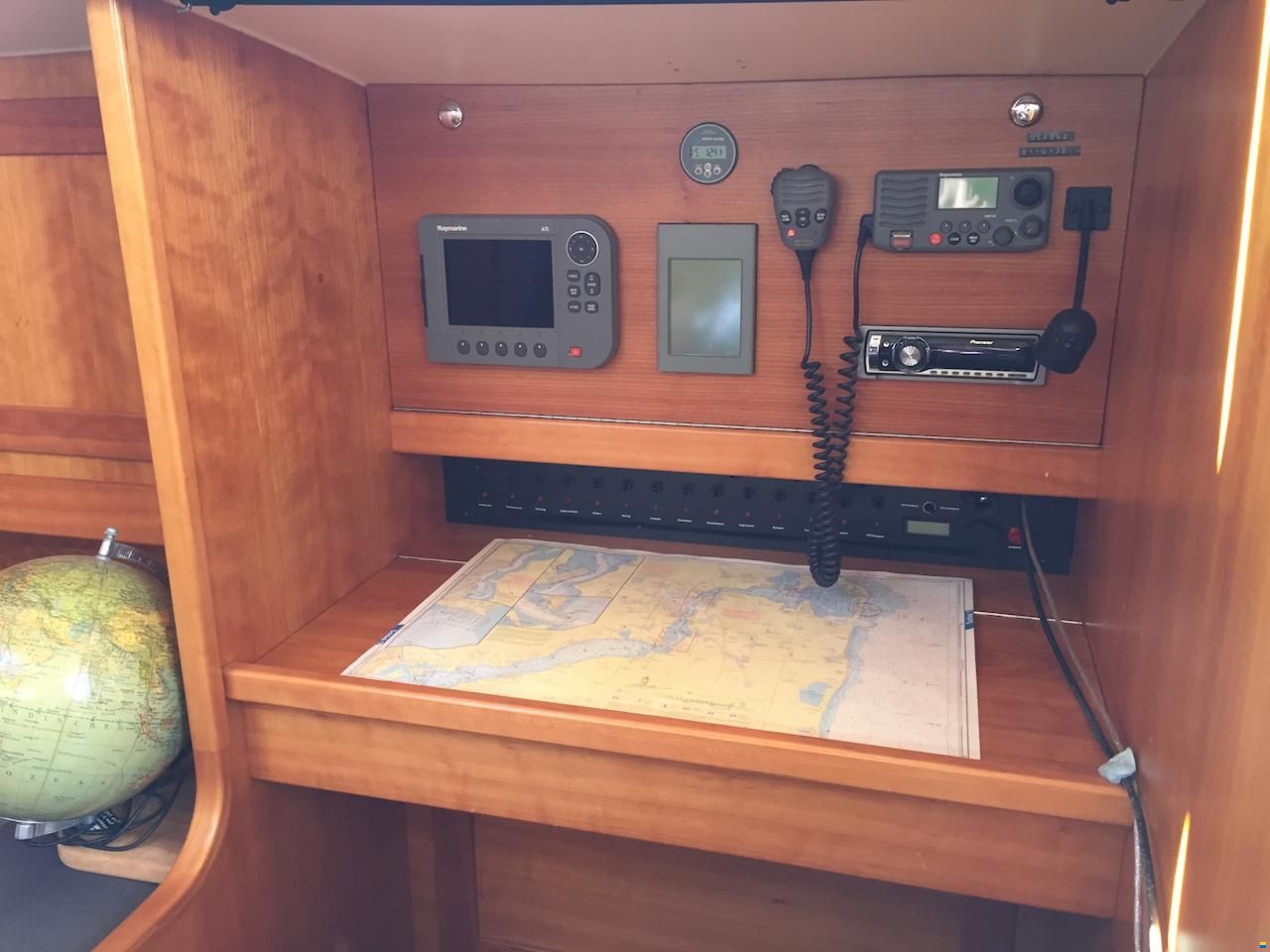 Benjamins Alu Yacht One Off 43 Blank Design