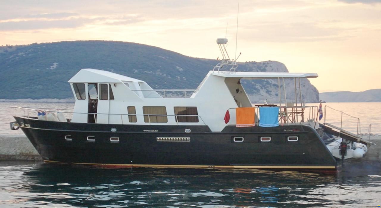 Steel Yacht